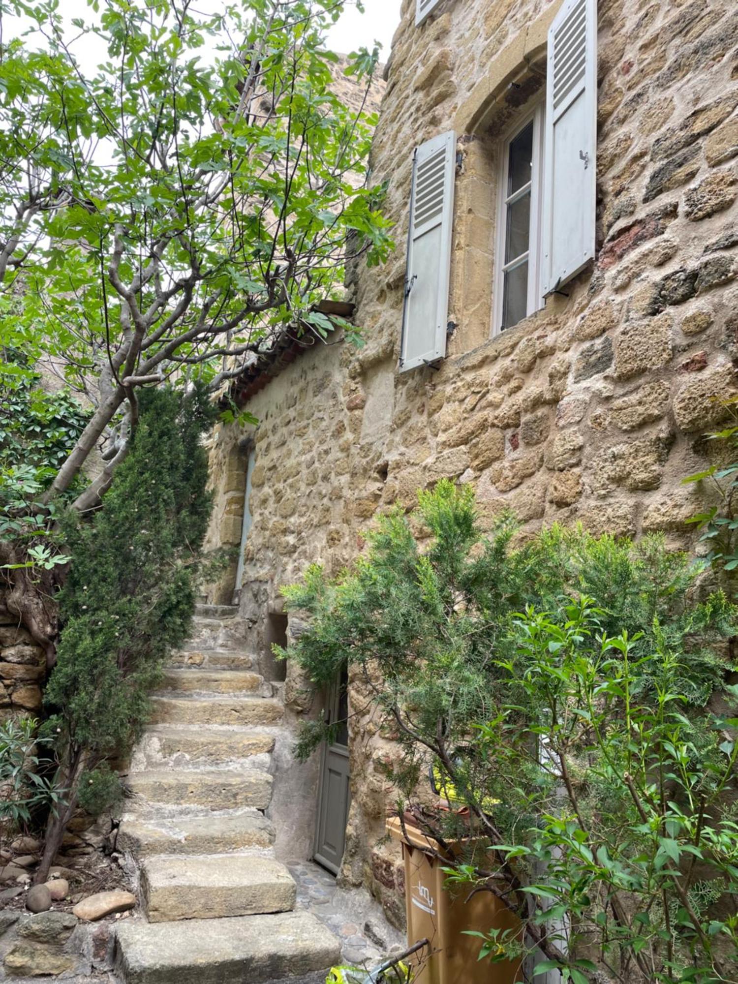 Le Petit Egregore, Patio Et Climatisation Lauris Extérieur photo